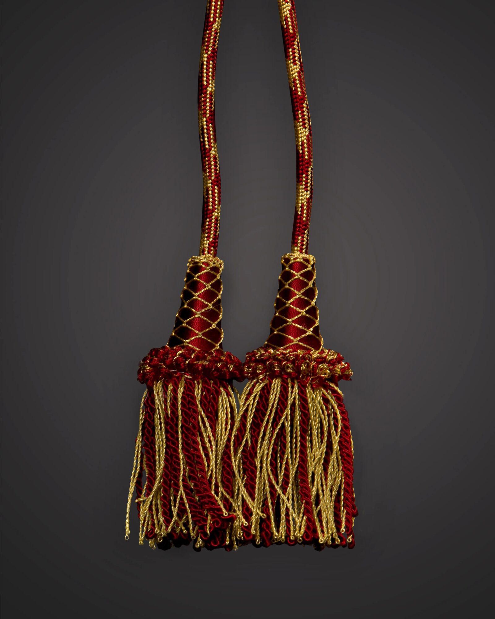 Red / Gold Roman Knot Cincture