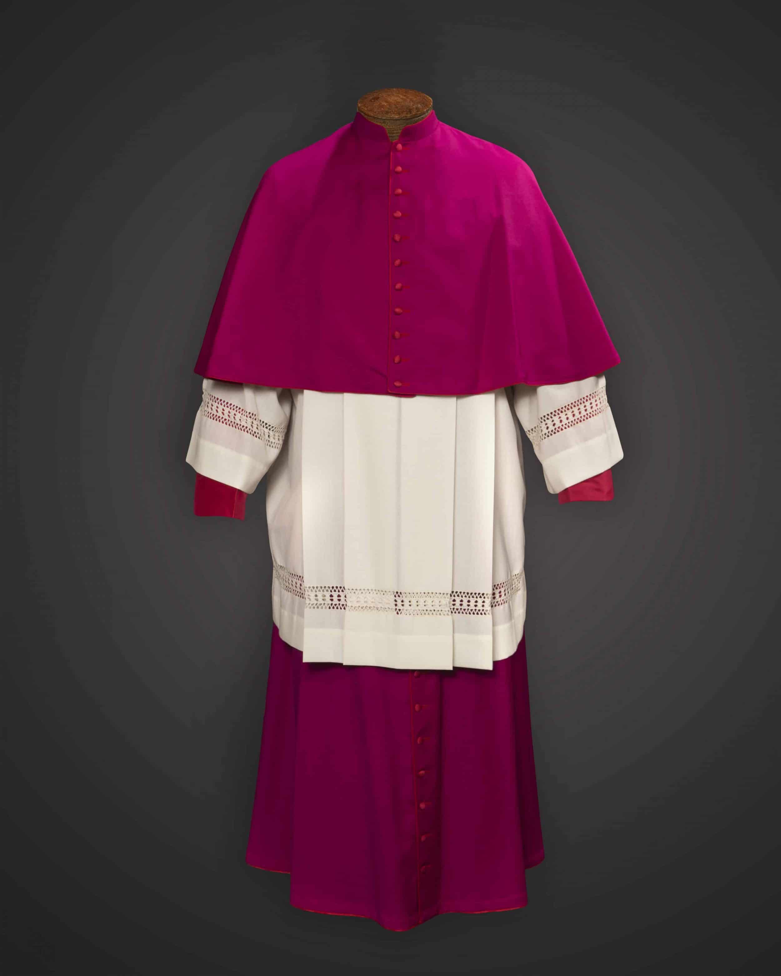 Purple Cassock / Red Trim (Prelate of Honor) - Serge 996